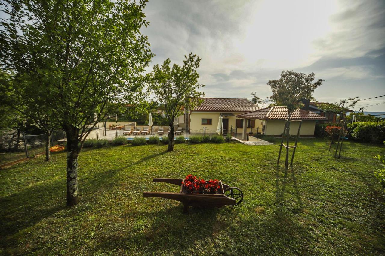 Casa Tilia Villa Sapjane Exterior photo